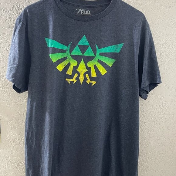 2017 Nintendo THE LEGEND OF ZELDA Triforce T-Shirt Large - Picture 1 of 4